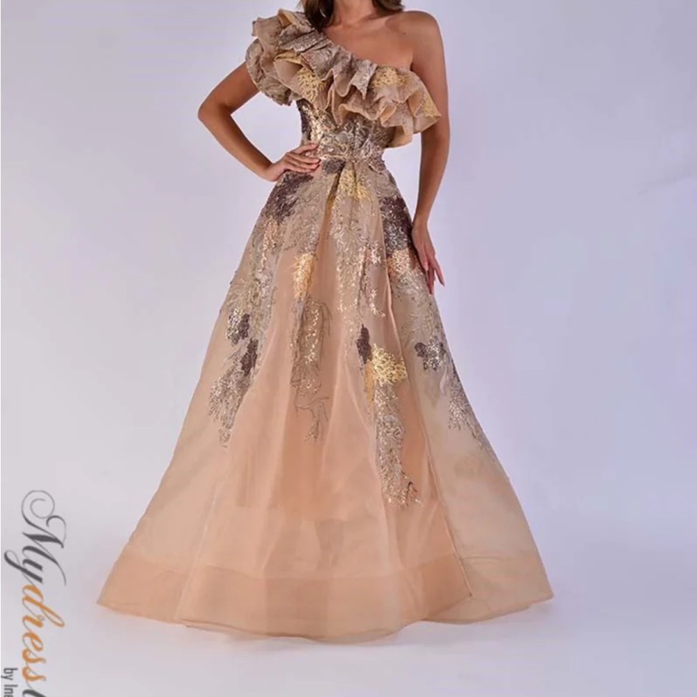 Sara Badr evening gown.